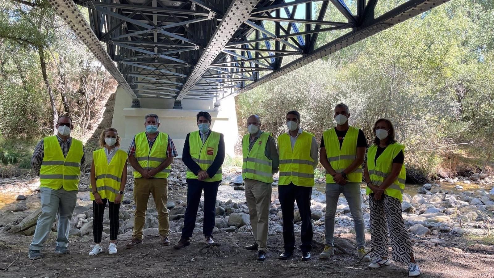 Rehabilitado el puente de hierro sobre el río Lozoya en Rascafría