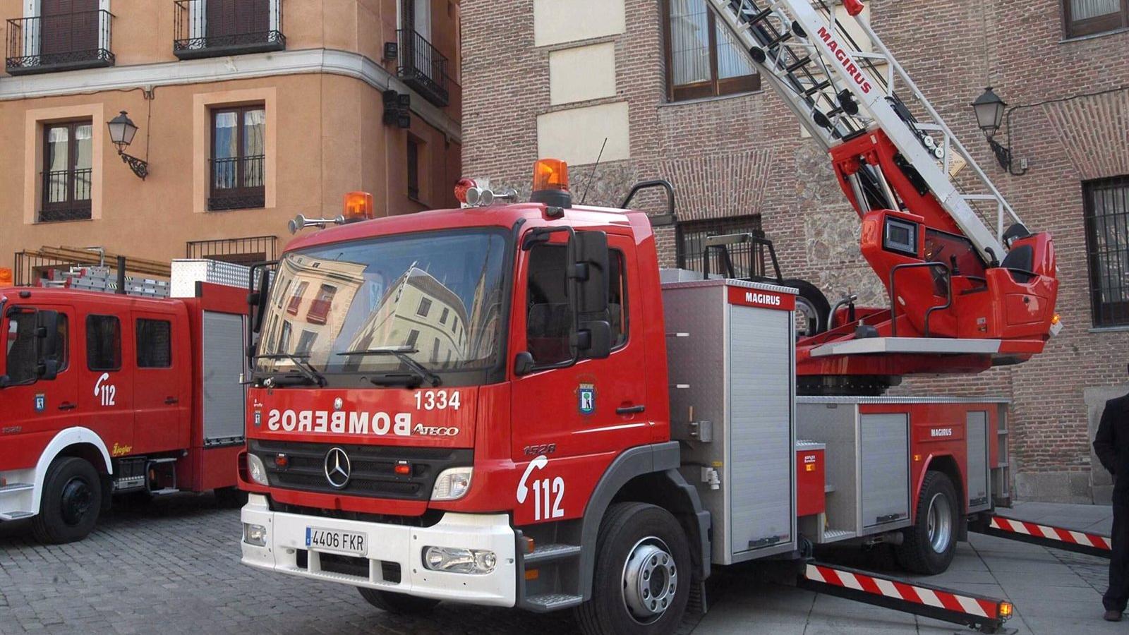 Heridos leves tras caer una fachada interior en un edificio en rehabilitación en la calle Eloy Gonzalo