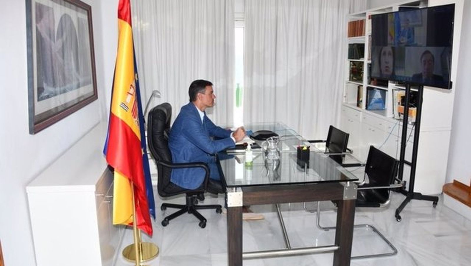 Martínez-Almeida sobre la videoconferencia de Sánchez sin zapatos: "En alpargatas uno decide mejor"