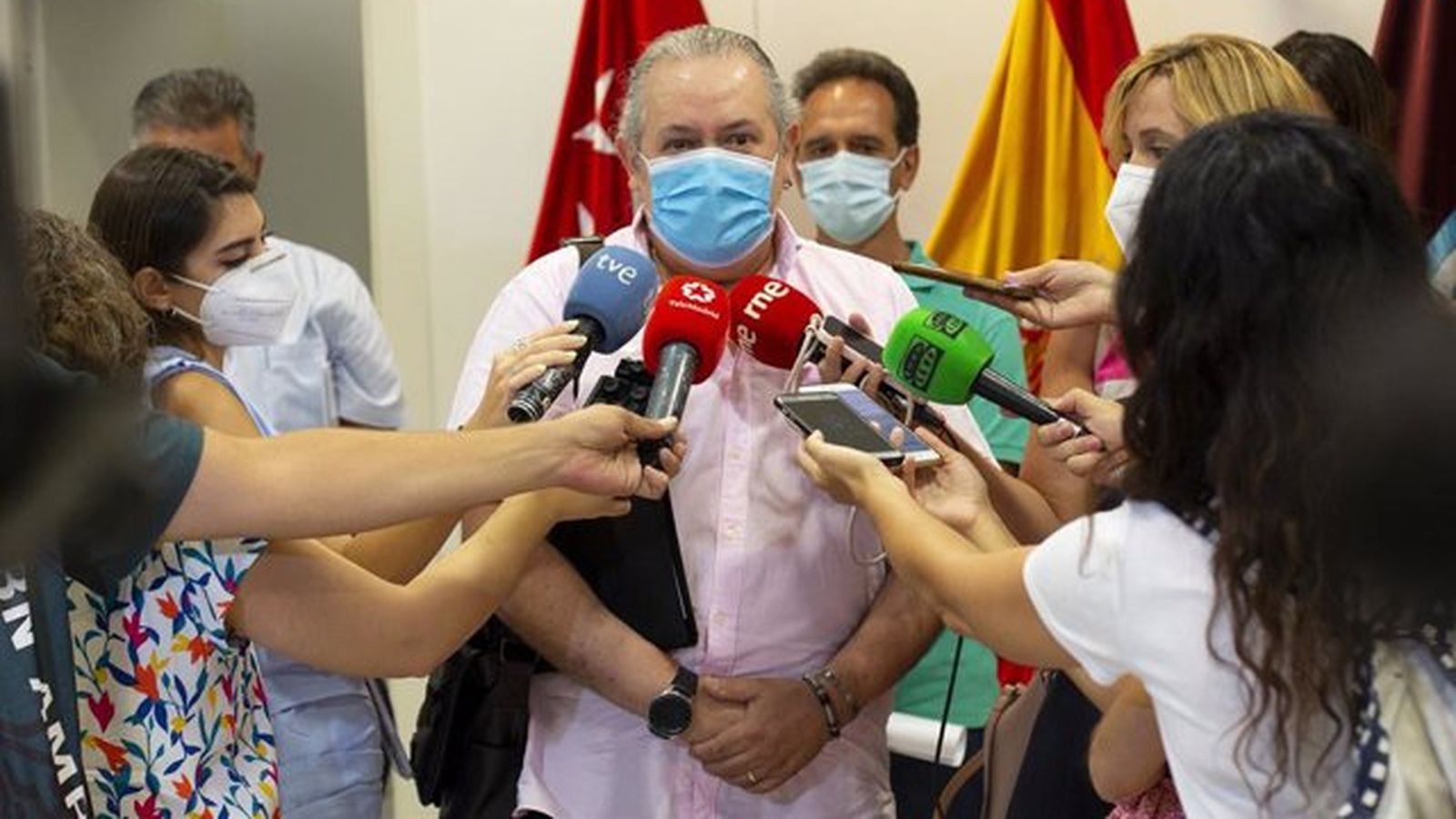 El sector del taxi no descarta recurrir judicialmente la ordenanza de movilidad y estudia movilizaciones en otoño