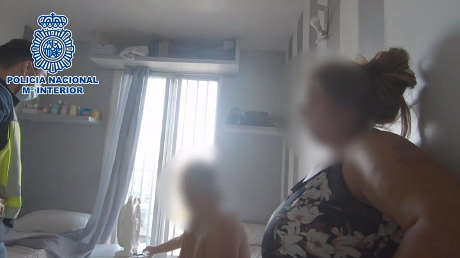 Desmantelado un 'narcopiso' en La Elipa donde vendían 'speedball' y detenidos sus tres regentes