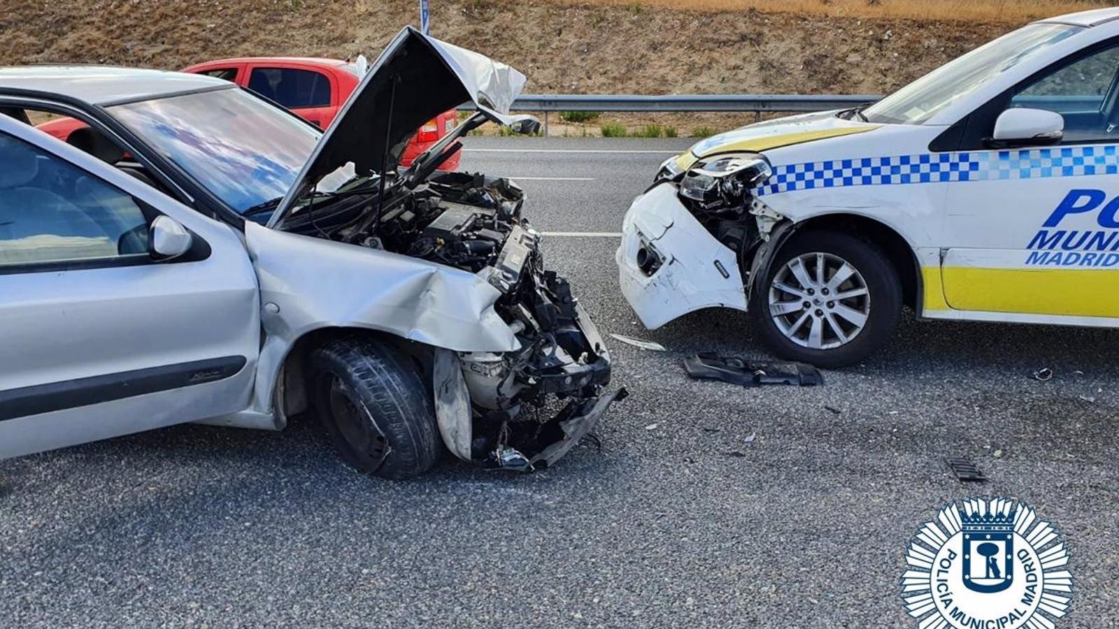 Cuatro policías heridos al embestirles un conductor que se saltó un control en Villaverde porque no tenía carné