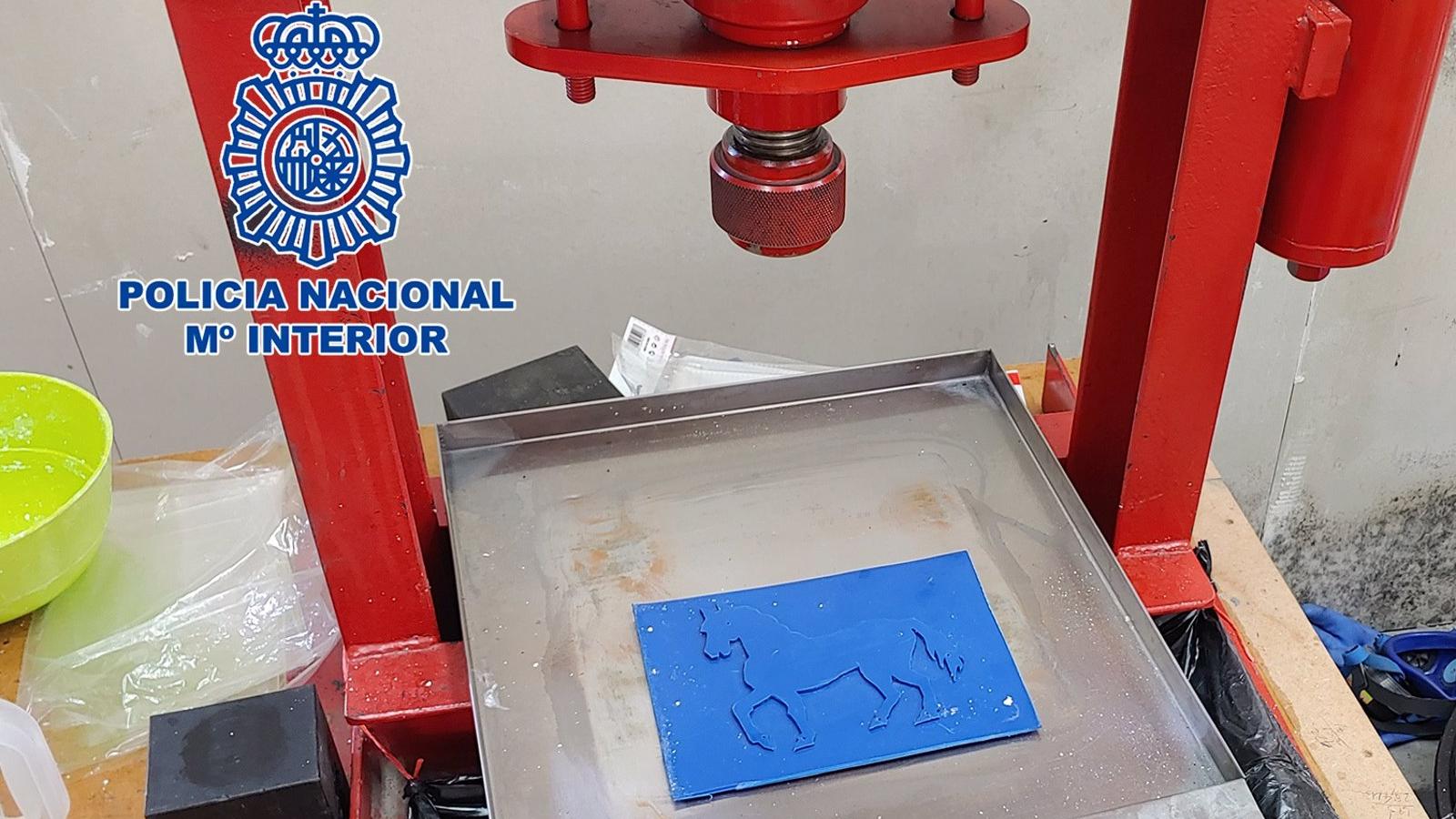 La Policía desmantela dos laboratorios químicos en El Molar con capacidad para hacer 300 kilos de cocaína al mes