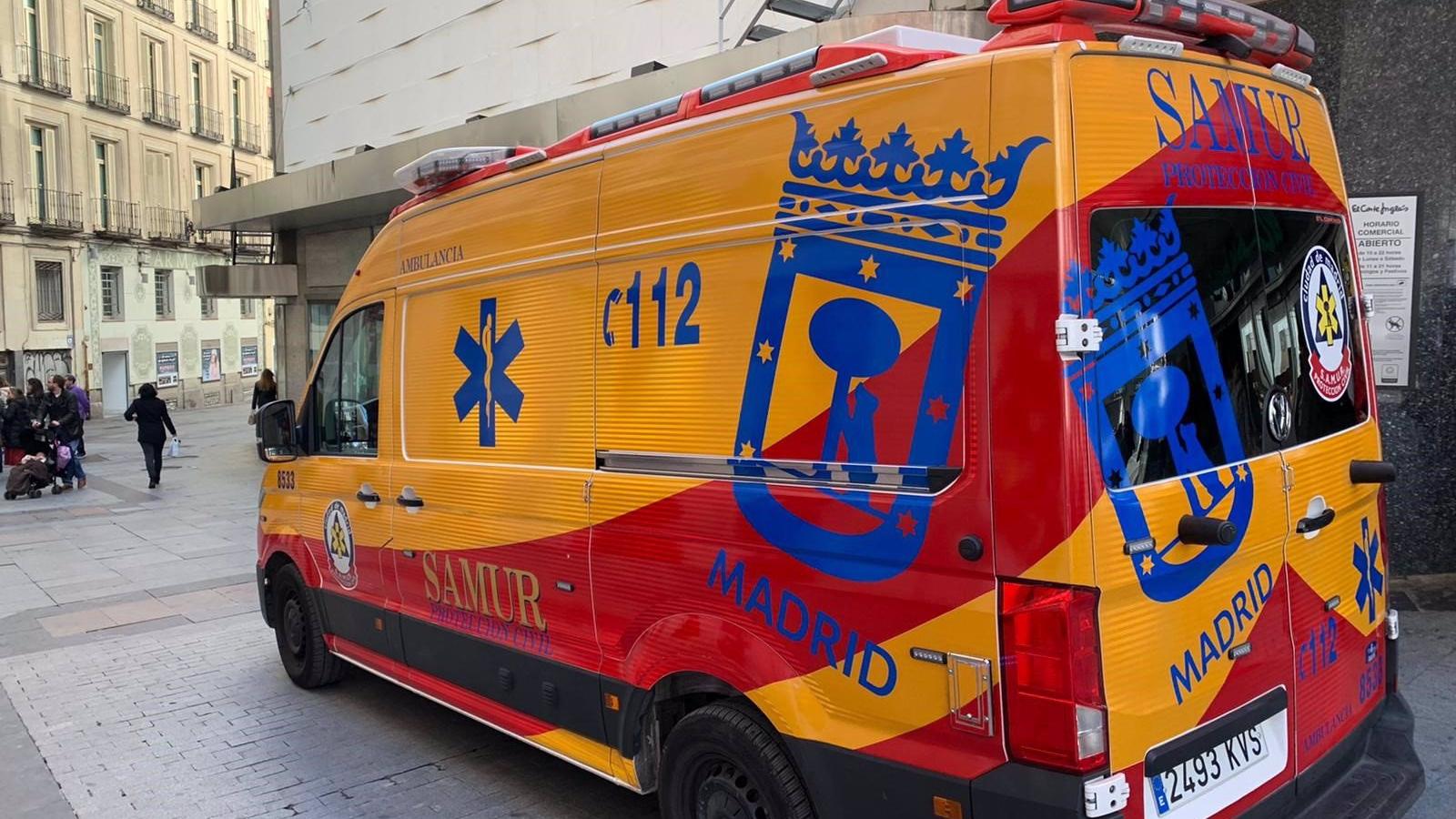 Ingresada en el Niño Jesús en estado grave una joven tras ser atropellada por un bus de la EMT