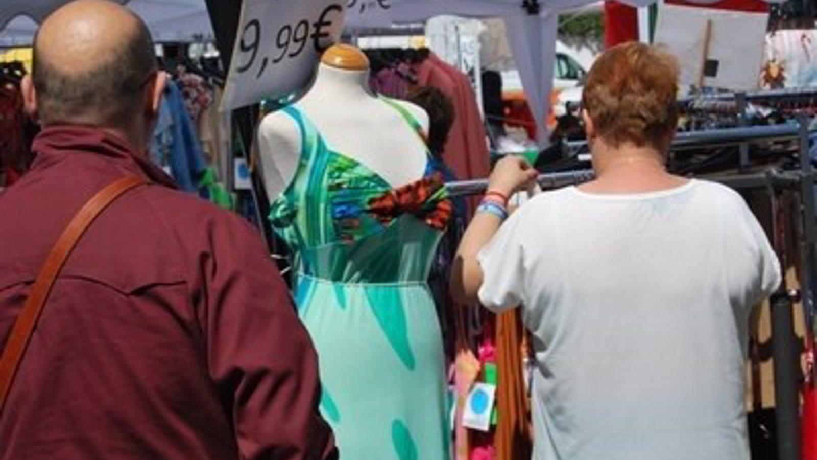 Los comercios y mercadillos no tendrán restricciones de aforo y las discotecas al 75% desde el lunes