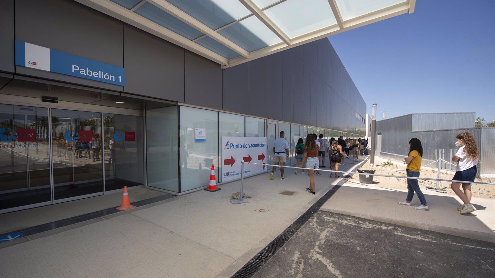 El Hospital Isabel Zendal continuará ampliando sus funciones y se combinará la atención presencial y la telefónica en Atención Primaria