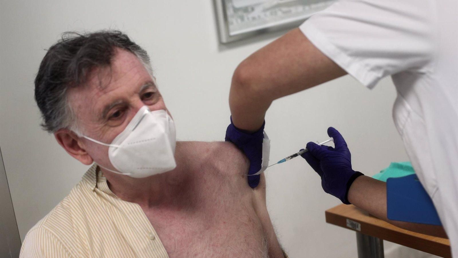 Comienza la administración de terceras dosis en las residencias de mayores de la región