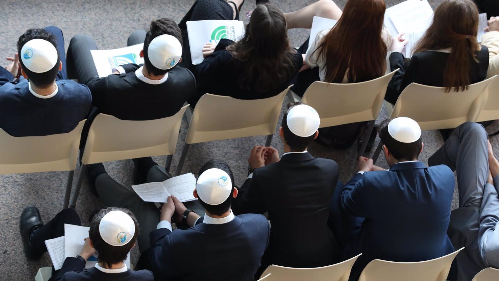 La comunidad judía en Madrid celebra la propuesta de la Asamblea contra el antisemitismo: "Se ha dado un paso histórico"