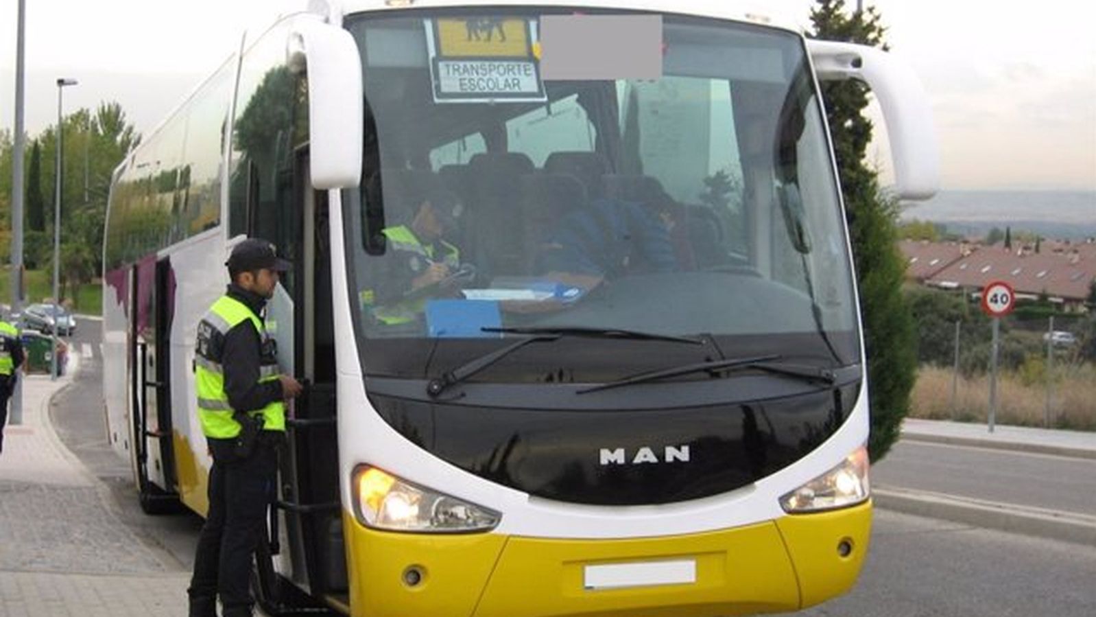 La Comunidad inspeccionará este curso más de 1.000 autobuses de transporte escolar