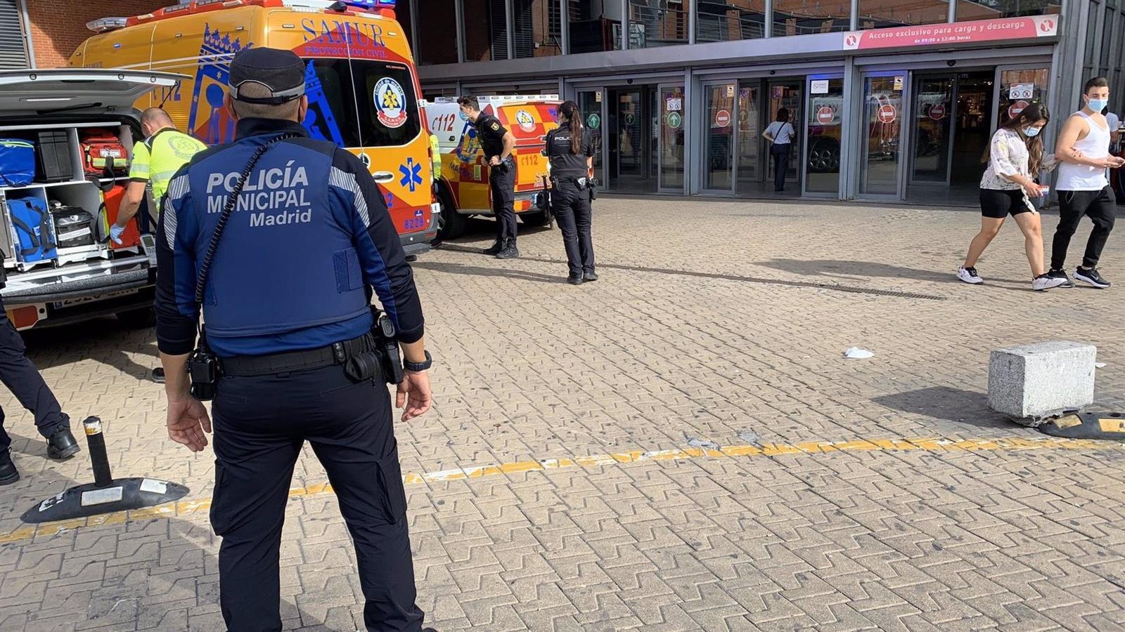 Apuñala a un hombre con un cuchillo de cocina en un tren de Cercanías entre Atocha y Recoletos