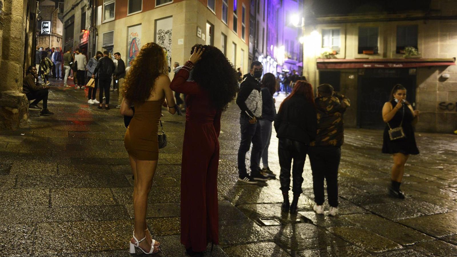 España alcanza el nivel de riesgo bajo por COVID-19, tras reducirse la incidencia por debajo de 50