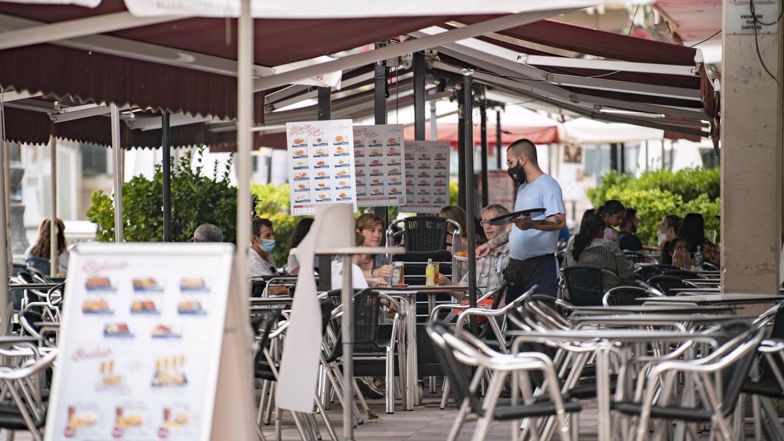 Las ventas del sector servicios en la Comunidad crecen un 19,2% en agosto y superan en 2,8 puntos la media nacional