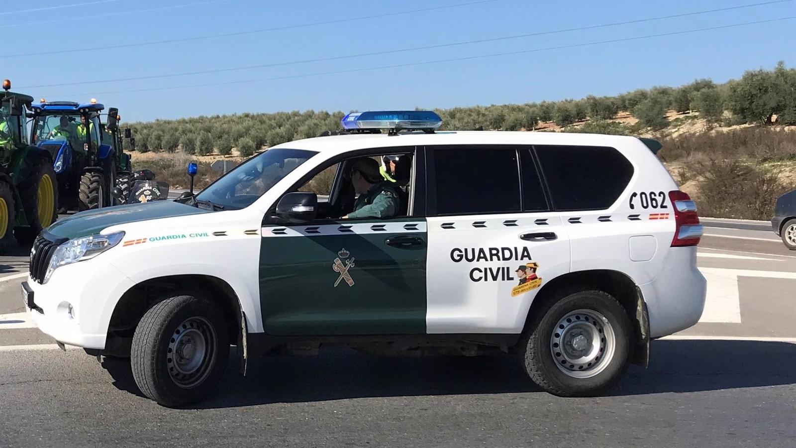 Asaltan con pistolas de pinball a cinco jóvenes en Colmenarejo cuando volvían a su casa en coche