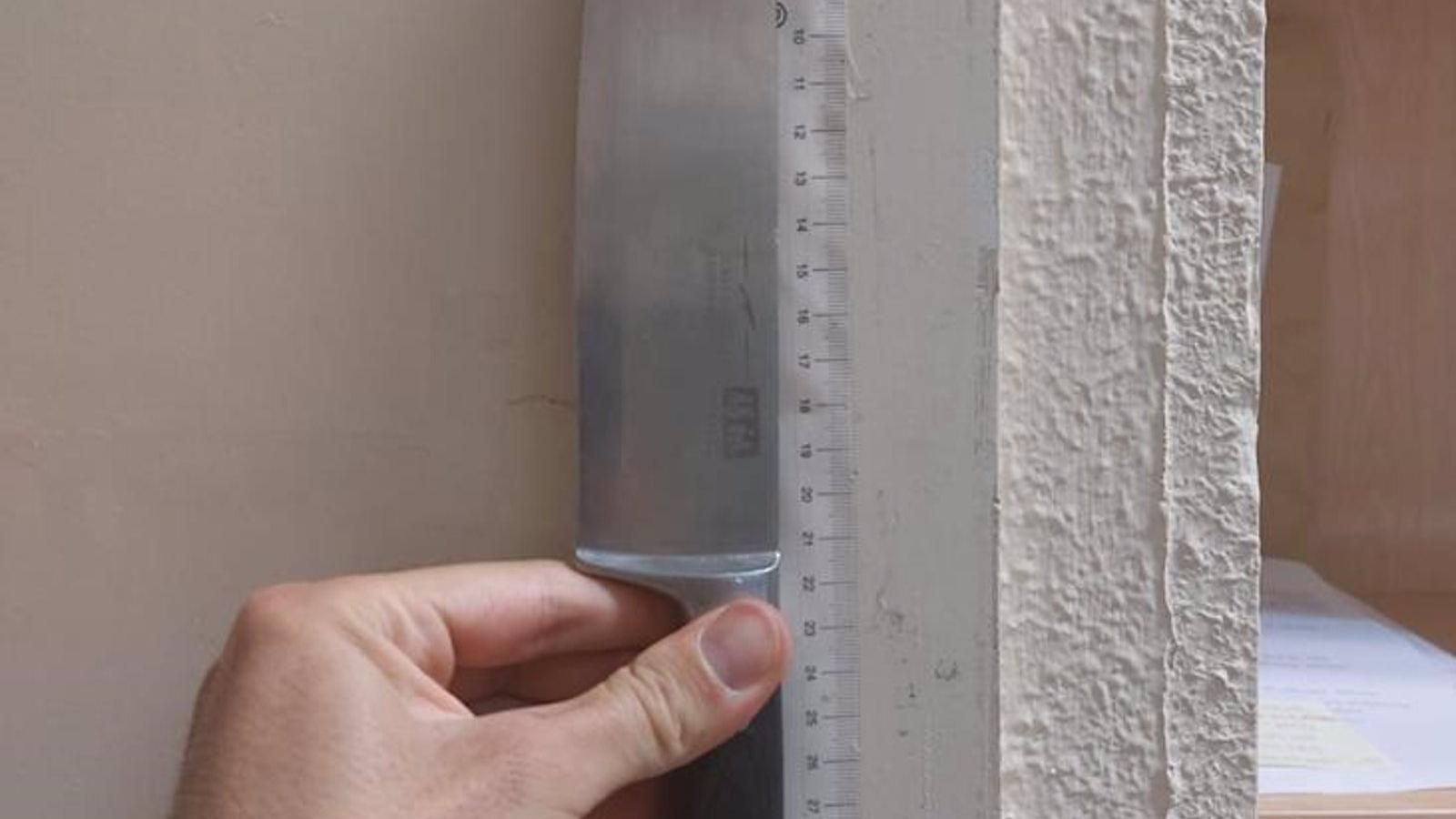 Detienen gracias a una táser a un hombre que se atrincheró en casa de su exmujer e hijo amenazando con matarles