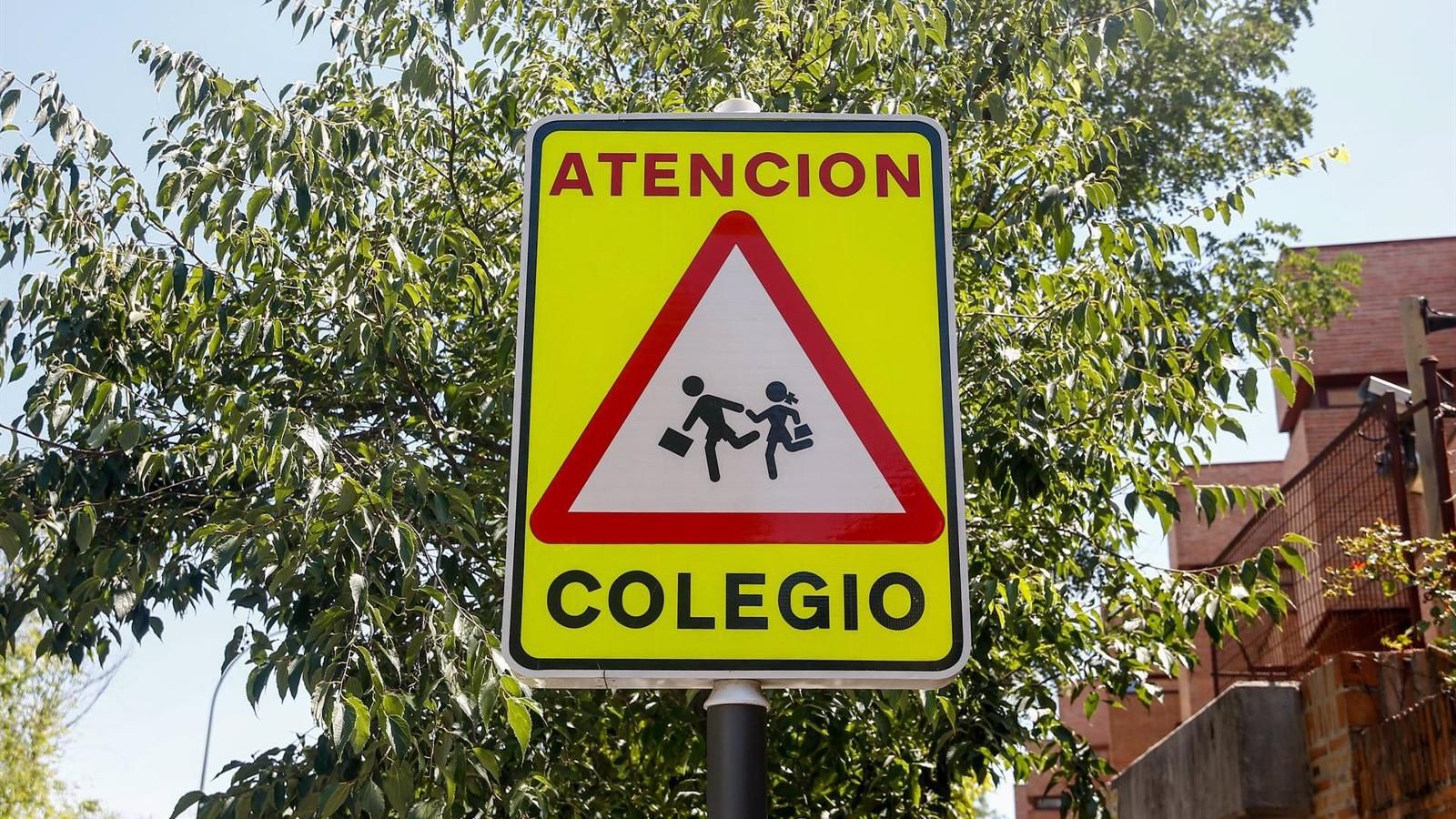 El Ayuntamiento de Madrid estudiará mejorar la seguridad vial en el entorno de 190 centros educativos