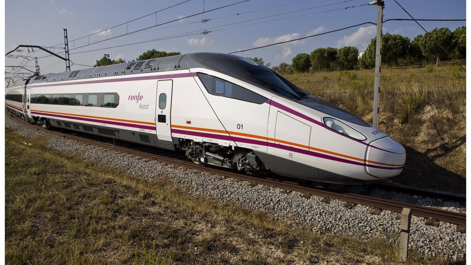Renfe incrementará las conexiones entre Valladolid y Madrid desde el domingo con dos nuevos Avant, uno por sentido