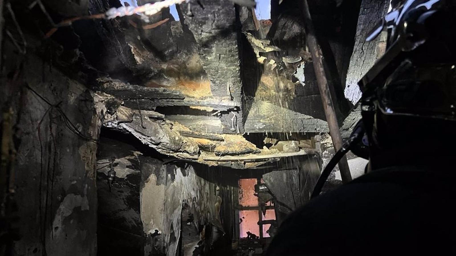 Controlado un incendio en una vivienda de Aranjuez en el que han tenido que ser atendidos 9 vecinos