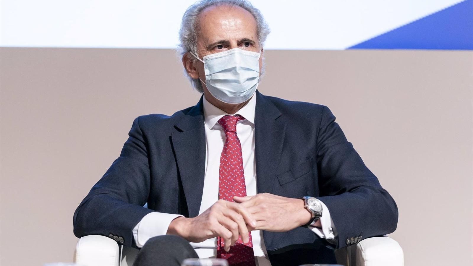 La Comunidad dice que la 3ª dosis "va a buen ritmo" y la administrará a mayores de 60 años cuando se apruebe