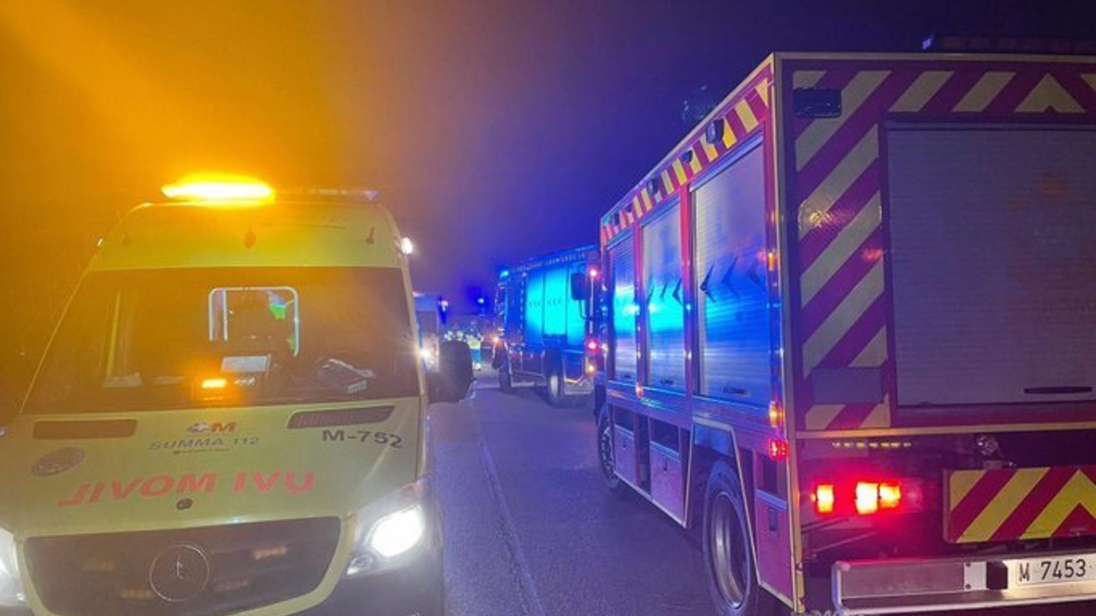 Sofocado sin heridos un incendio en una nave okupada en Torrejón de Ardoz