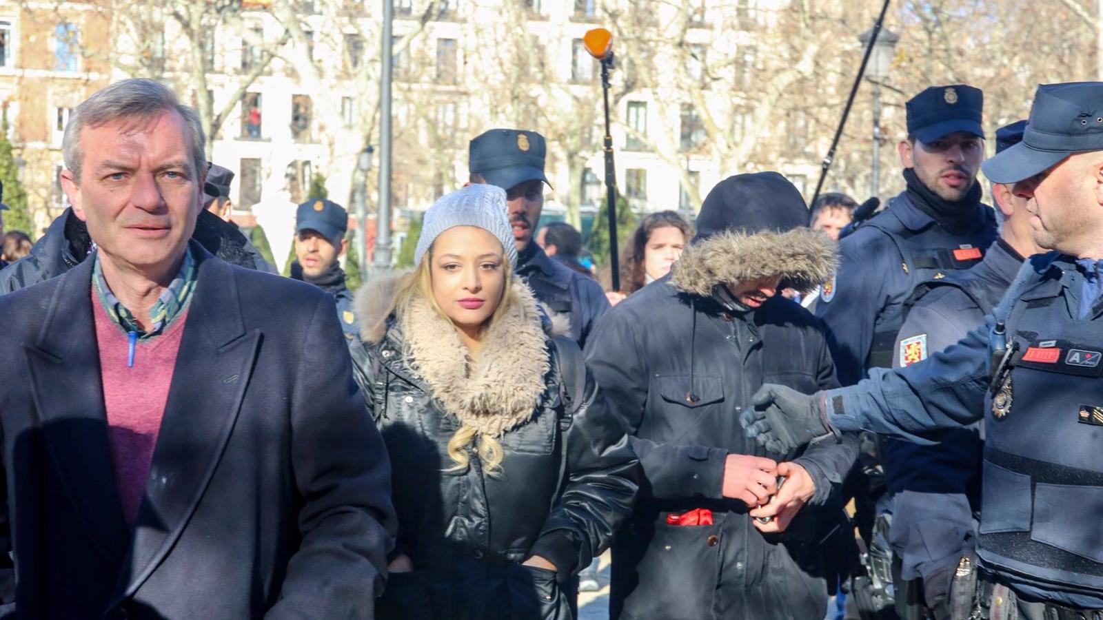 Suspendido el juicio previsto contra la líder de Hogar Social Madrid por islamofobia