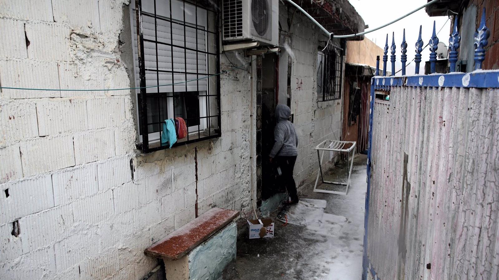 El Gobierno de España pone un plazo de 11 meses para la ejecución de los programas de realojo de las familias de la Cañada Real