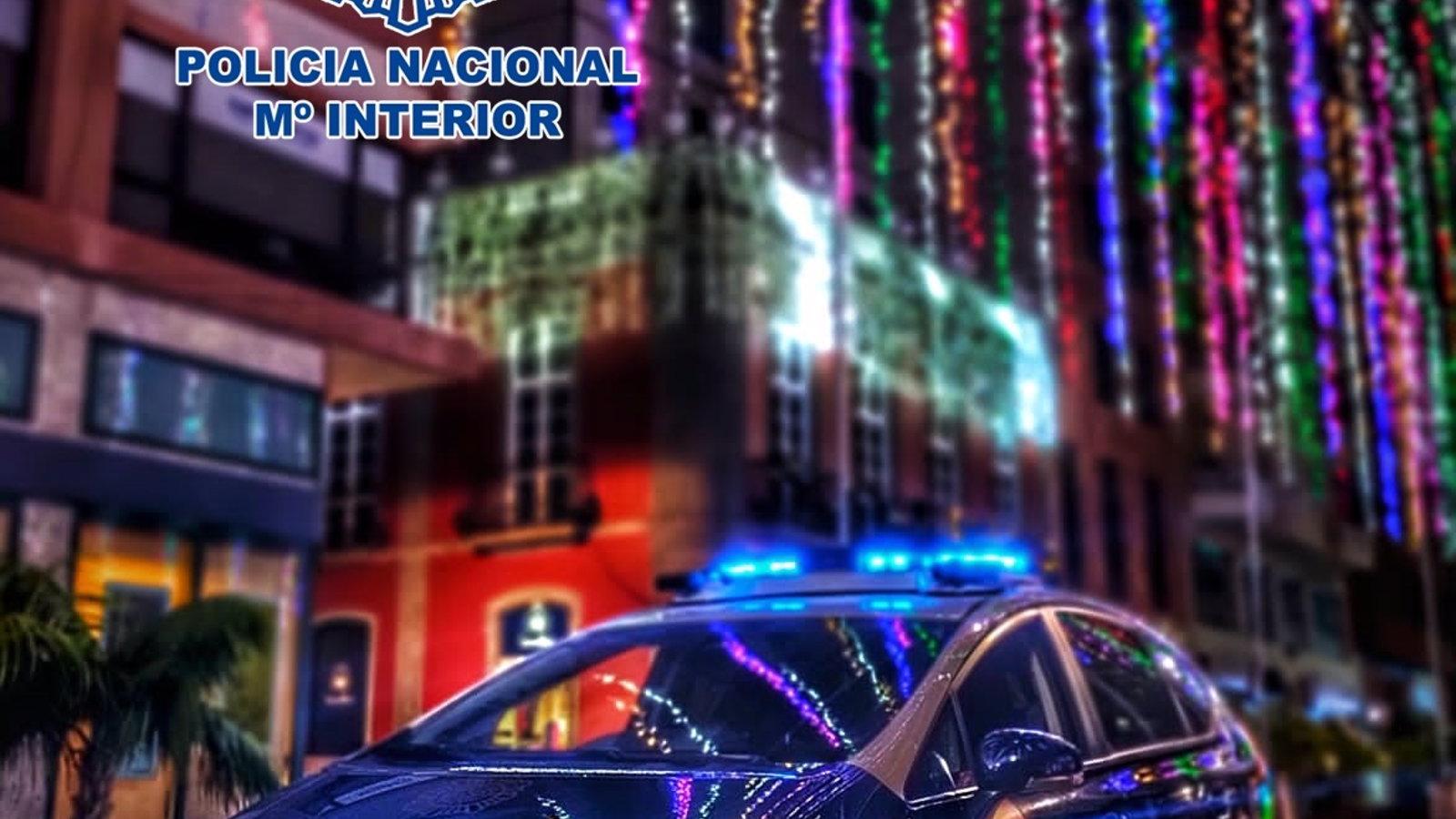 Detenidos dos hombres tras robar en una tienda de la calle Fuencarral