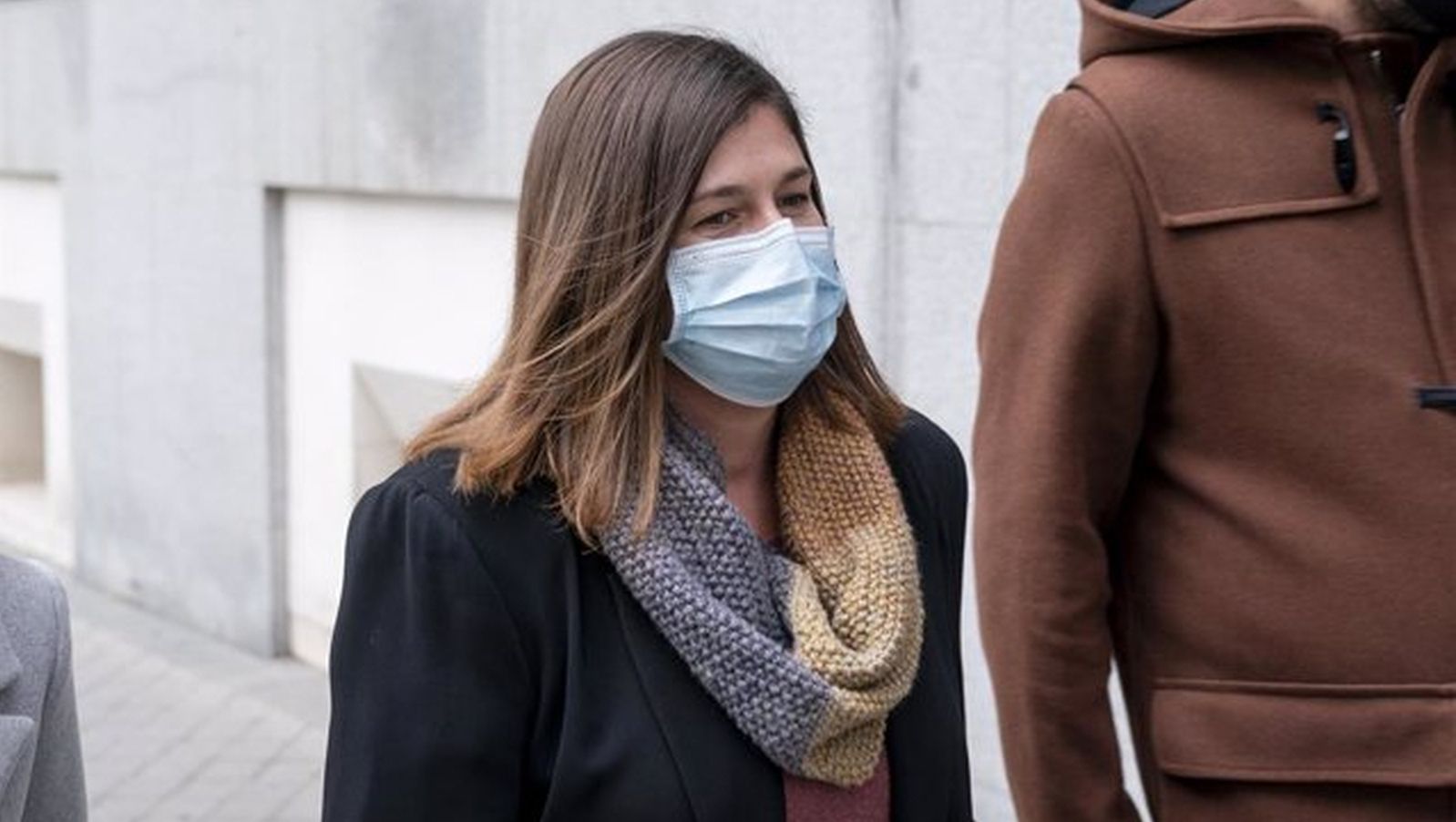 La alcaldesa de Móstoles pide que el PSOE-M se mantenga al margen y esperar la decisión de los jueces