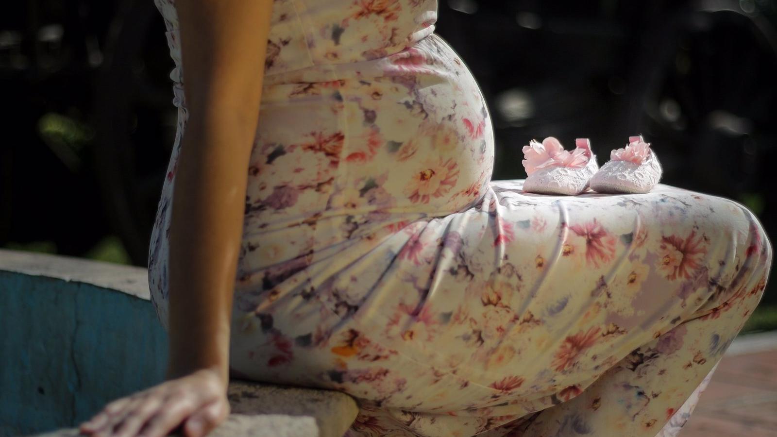 Las ayudas de natalidad de la Comunidad para madres menores de 30 años podrán solicitarse desde el 1 de enero