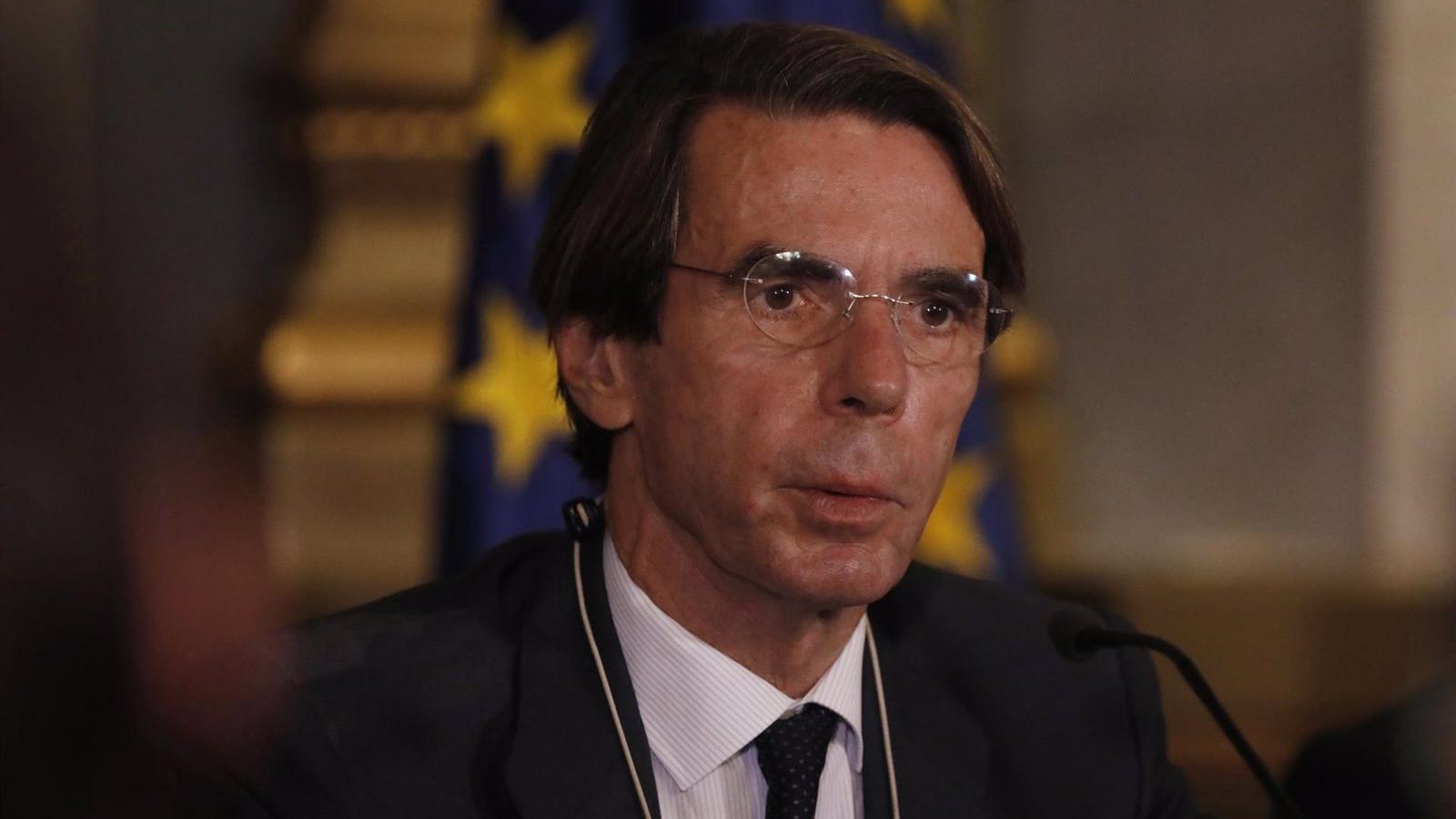 Aznar ve a Ayuso como "la política más popular" de España y defiende que Casado debe ganar las próximas elecciones