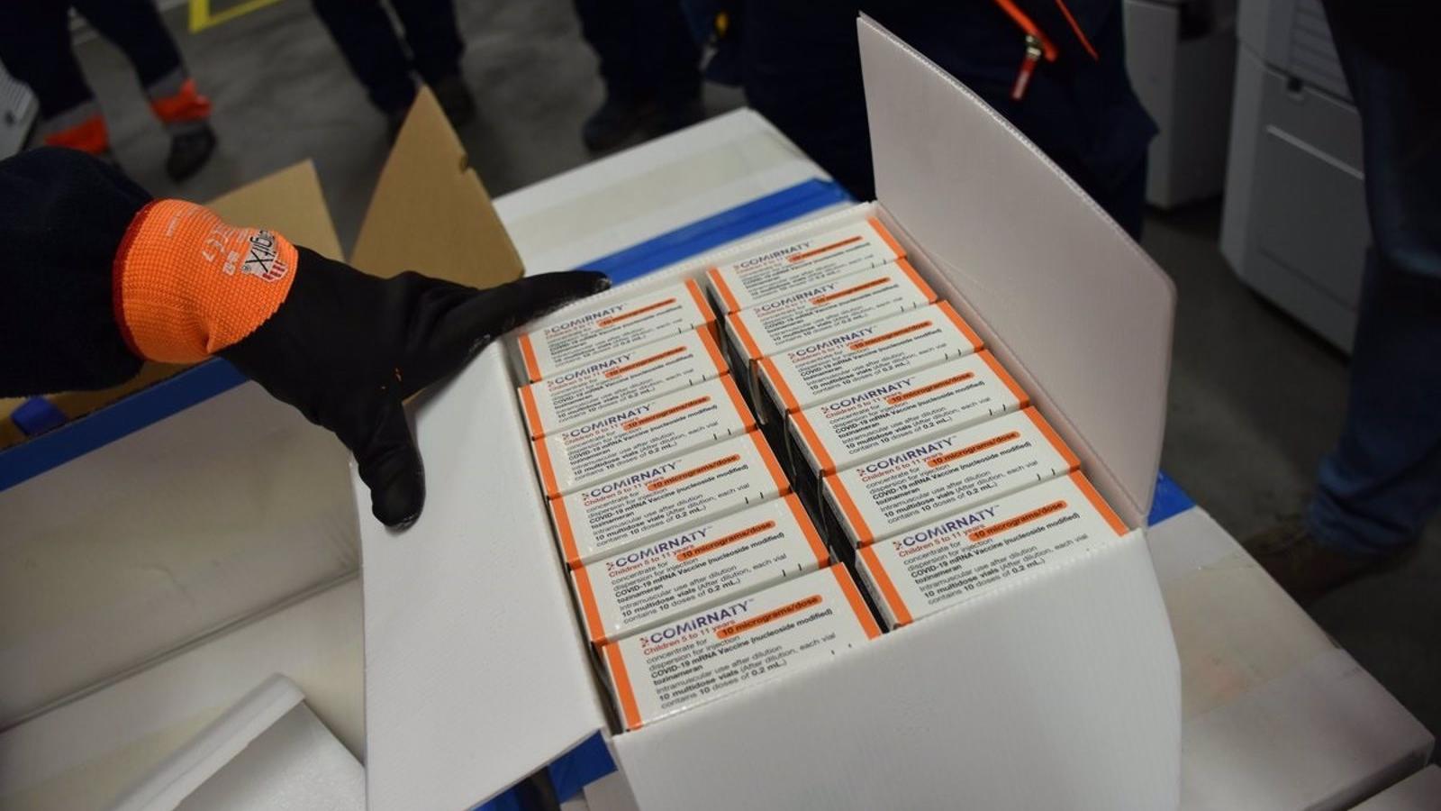 Casi 6.900 menores piden cita en la región para recibir la vacuna pediátrica en las primeras horas de apertura del servicio