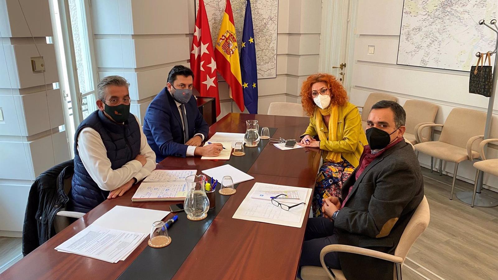 La Comunidad reforzará desde el tercer trimestre de 2022 la línea 341 exprés entre Velilla de San Antonio y la capital