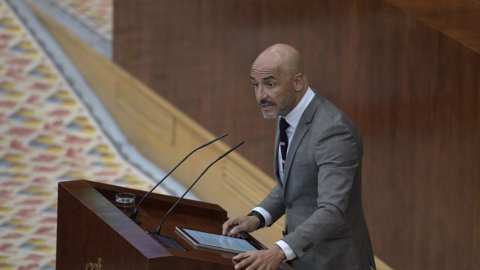 El PSOE cree que con la aprobación de Presupuestos culmina el "maridaje" de PP y Vox en Madrid, que tendrá "coste político"