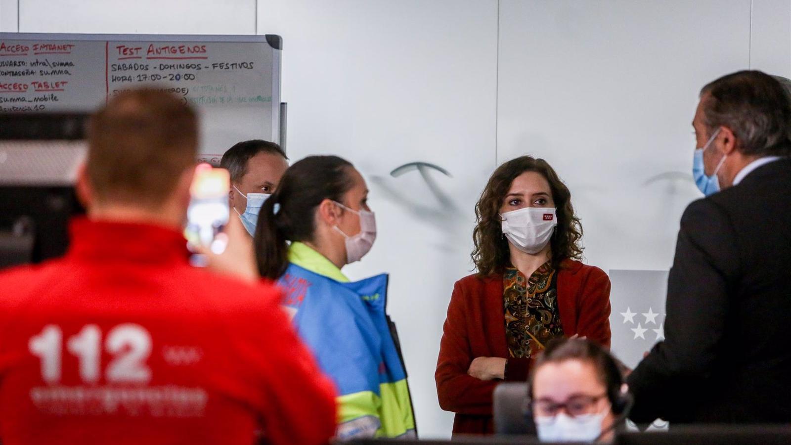 Díaz Ayuso se disculpa por el retraso en la entrega de test, que achaca a problemas logísticos y de abastecimiento