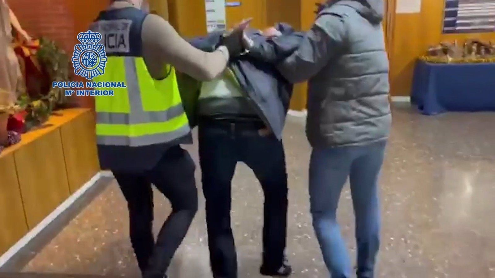 El detenido por agredir a un niño no puede declarar ante la Policía por sus facultades mentales alteradas