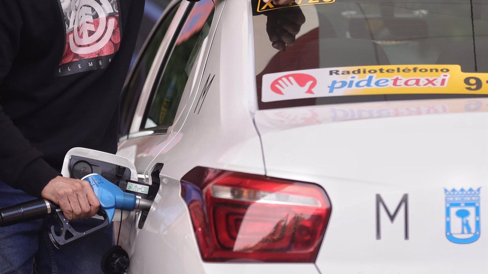 El Ayuntamiento concede 12.244 ayudas directas a taxistas por la emergencia sanitaria causada por la Covid