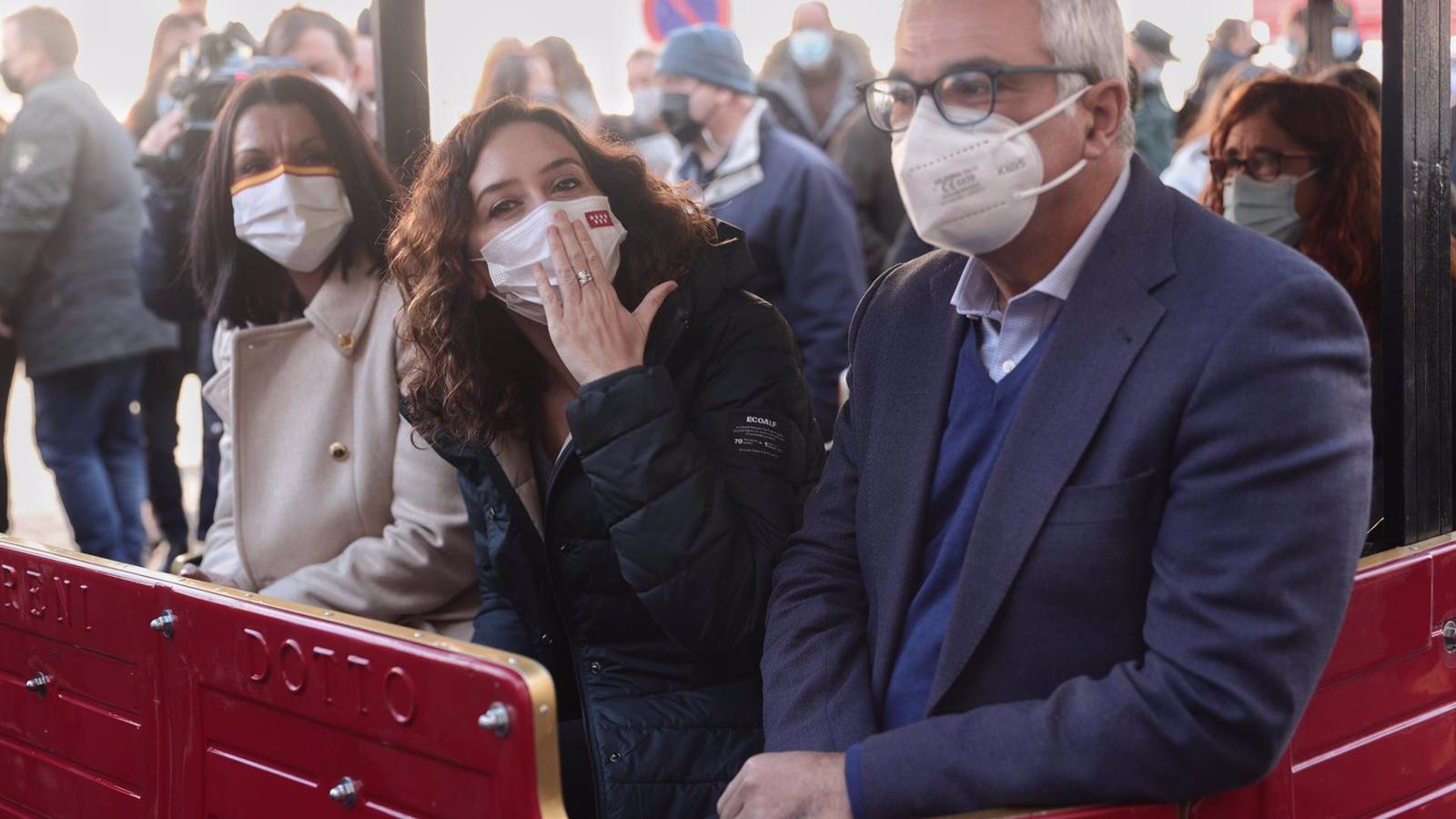 Díaz Ayuso celebra que San Martín de Valdeiglesias haya dado un paso al frente ante el posible caso de corrupción del PSOE