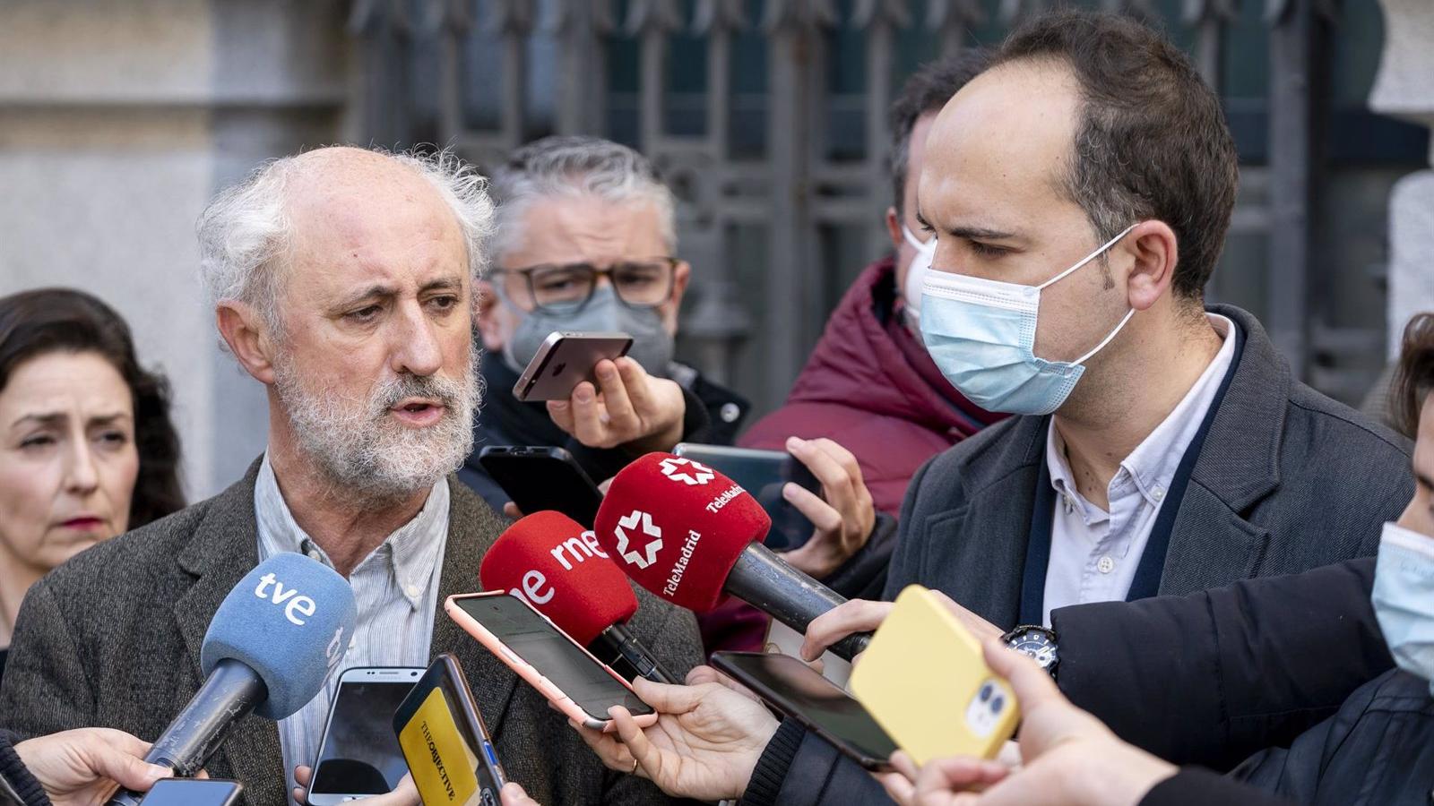 Los concejales de Carmena cargan contra la "izquierda ombliguista" y reclaman "libertad frente al corsé de las camarillas de los partidos"