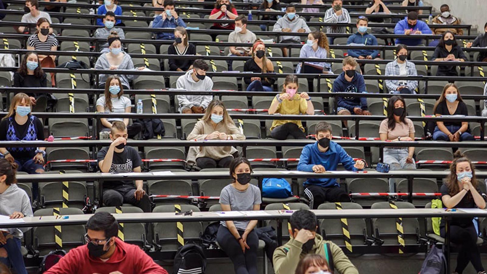 La Comunidad destina 6,75 millones para Becas de Excelencia que beneficiarán a 3.215 estudiantes