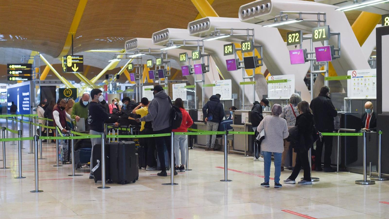 Madrid-Barajas registra el mayor tráfico aéreo del país a final de año y principios de 2022, con 3.754 operaciones