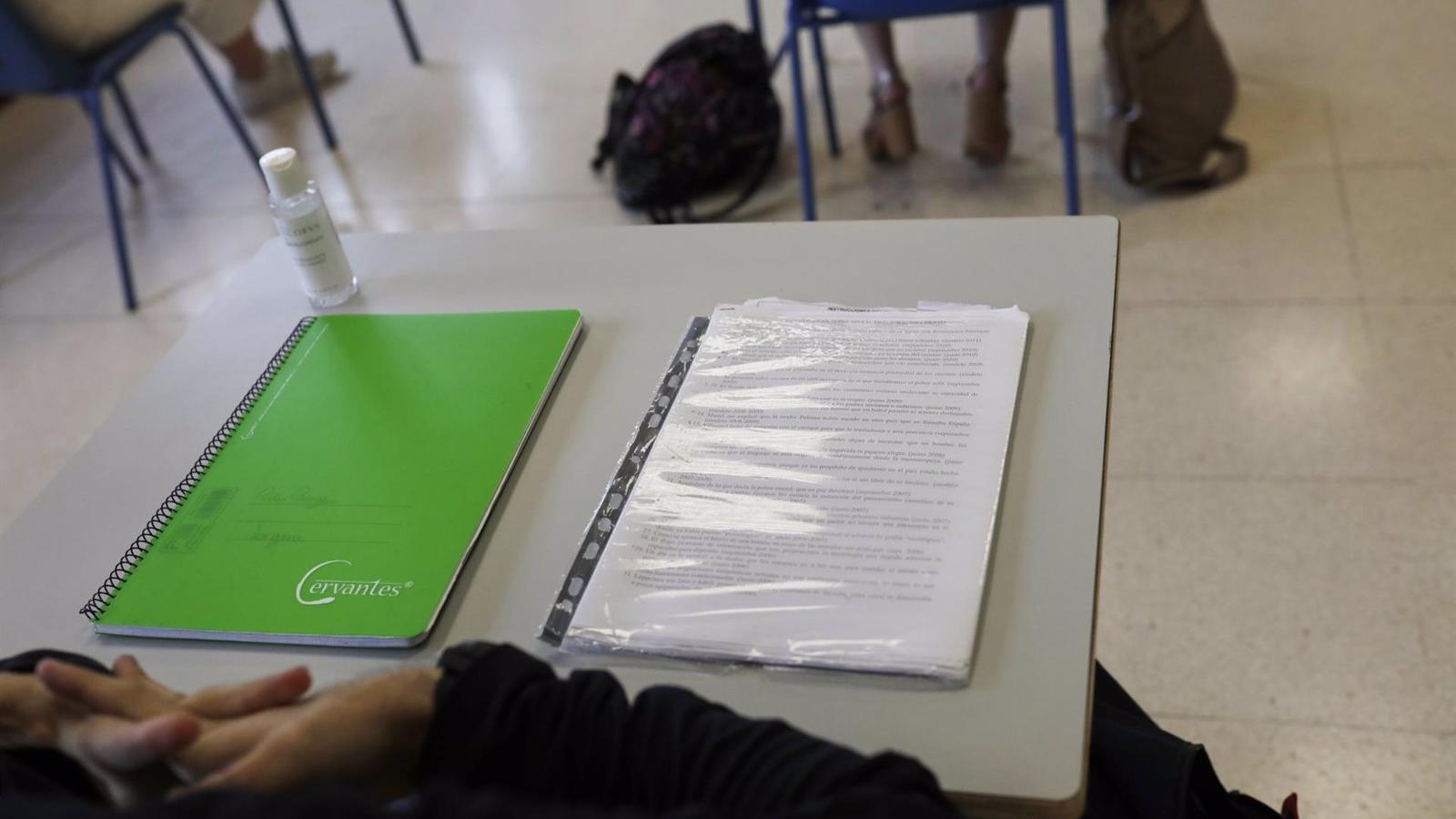 El Gobierno, comunidades autónomas y comunidad educativa se inclinan por no retrasar la 'vuelta al cole'