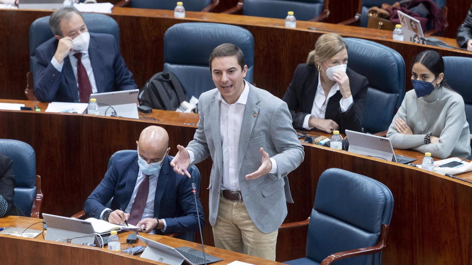 Lobato insiste en que la vuelta a las aulas tiene que ser totalmente presencial garantizando la seguridad