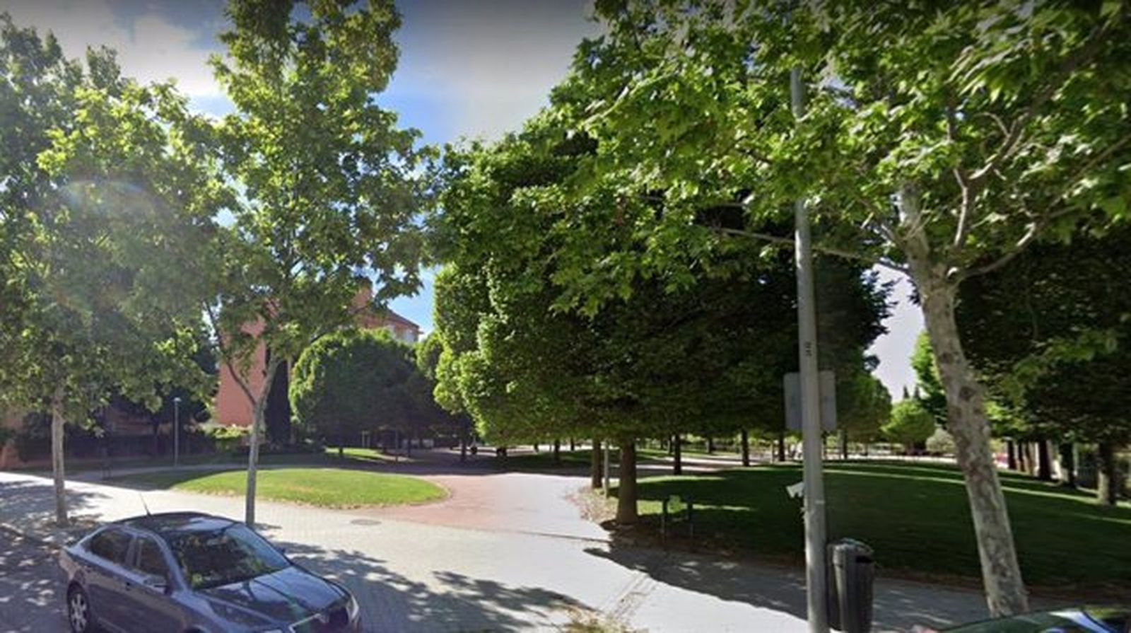Cinco detenidos de entre 13 y 17 años por apuñalar a un chino de 20 años en un parque de Carabanchel