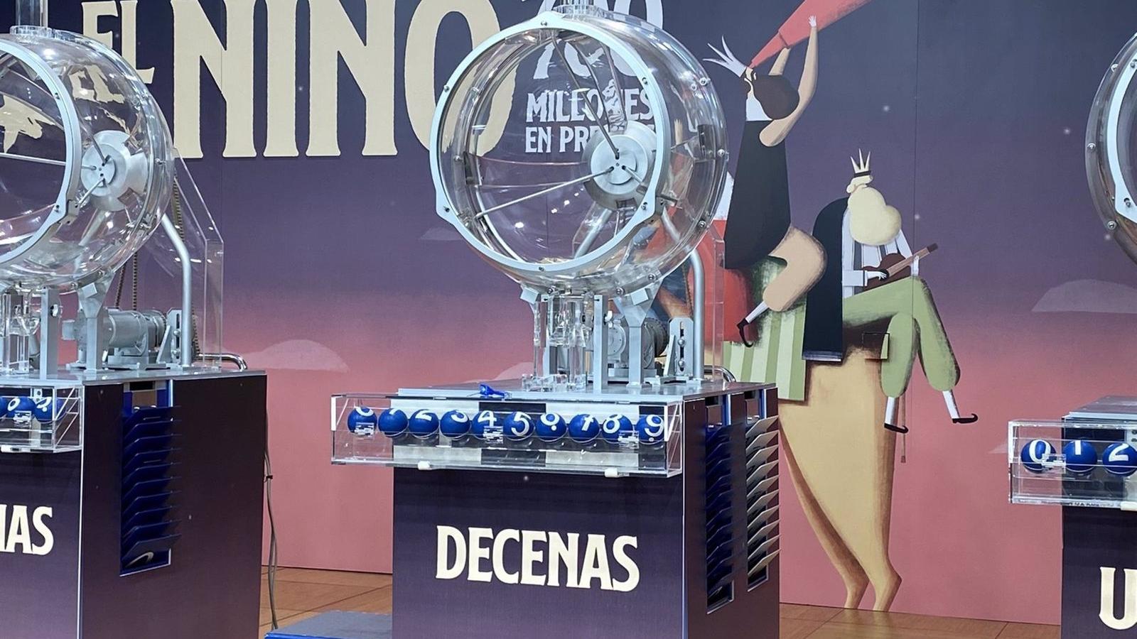 Parte del segundo y tercer premio de 'El Niño', vendidos en Madrid