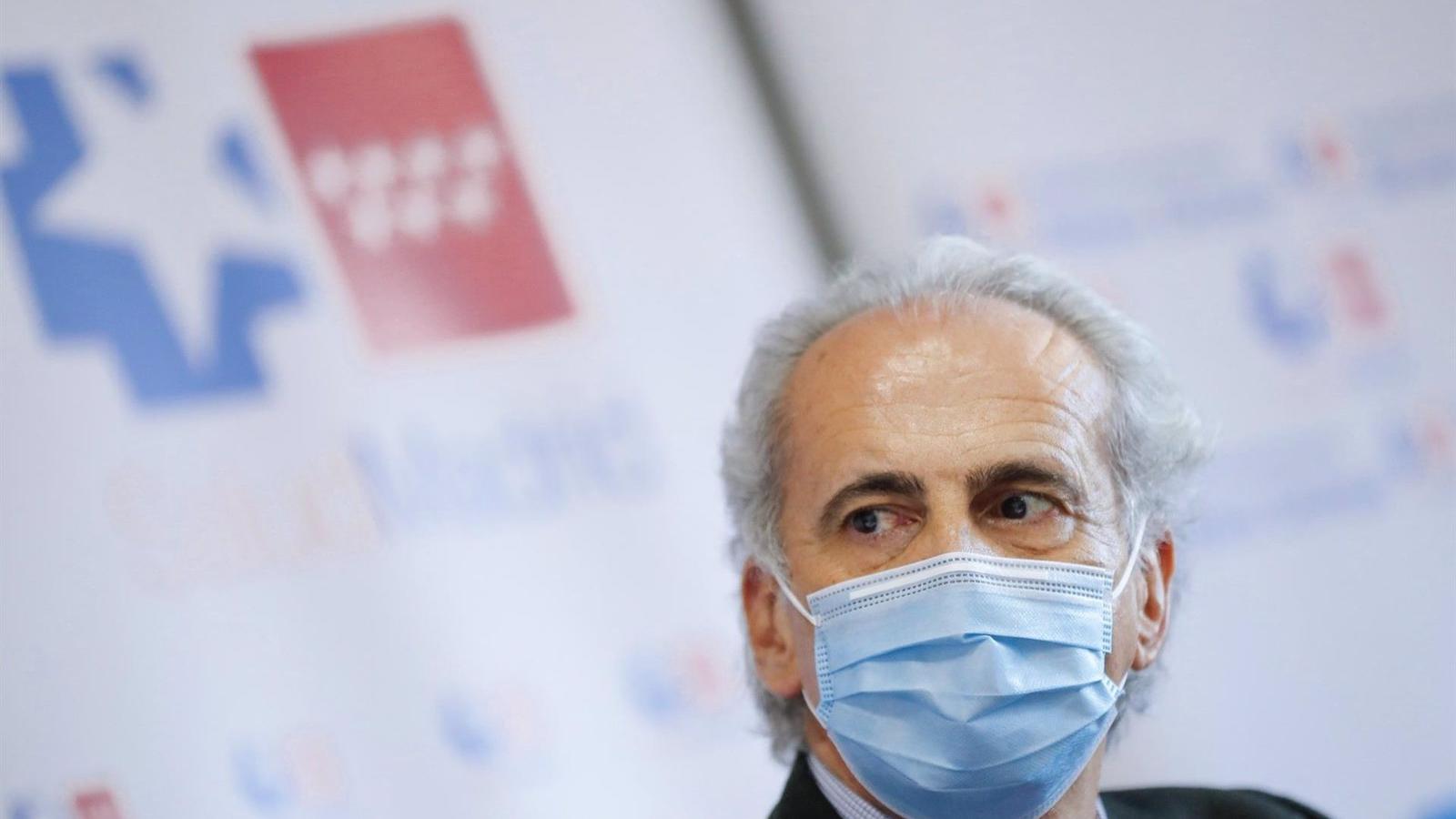 Escudero dice que la vuelta a las aulas es "segura" y recuerda la importancia de la vacunación