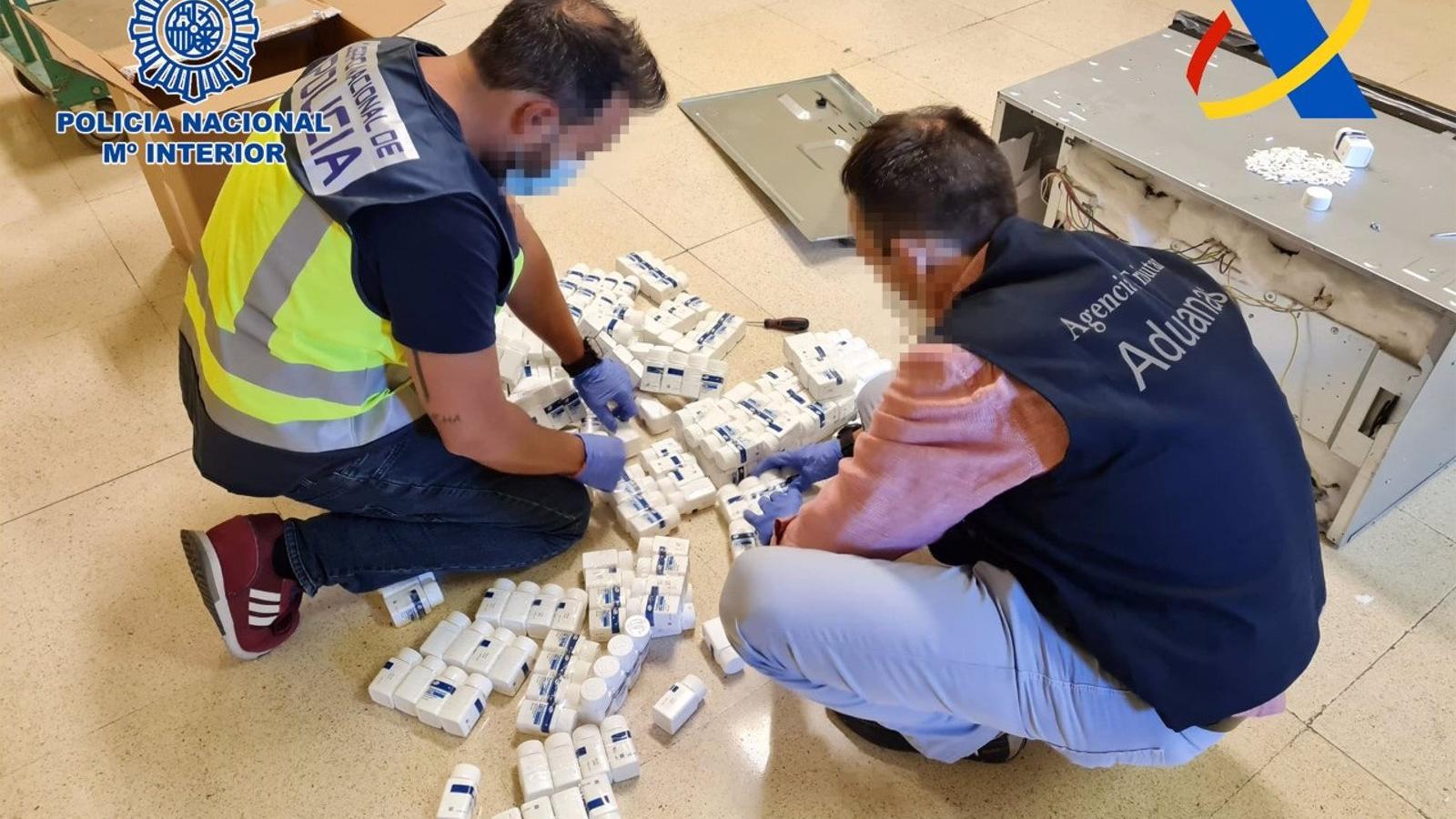 Desarticulada una organización que traficaba con fármacos y droga en Marruecos