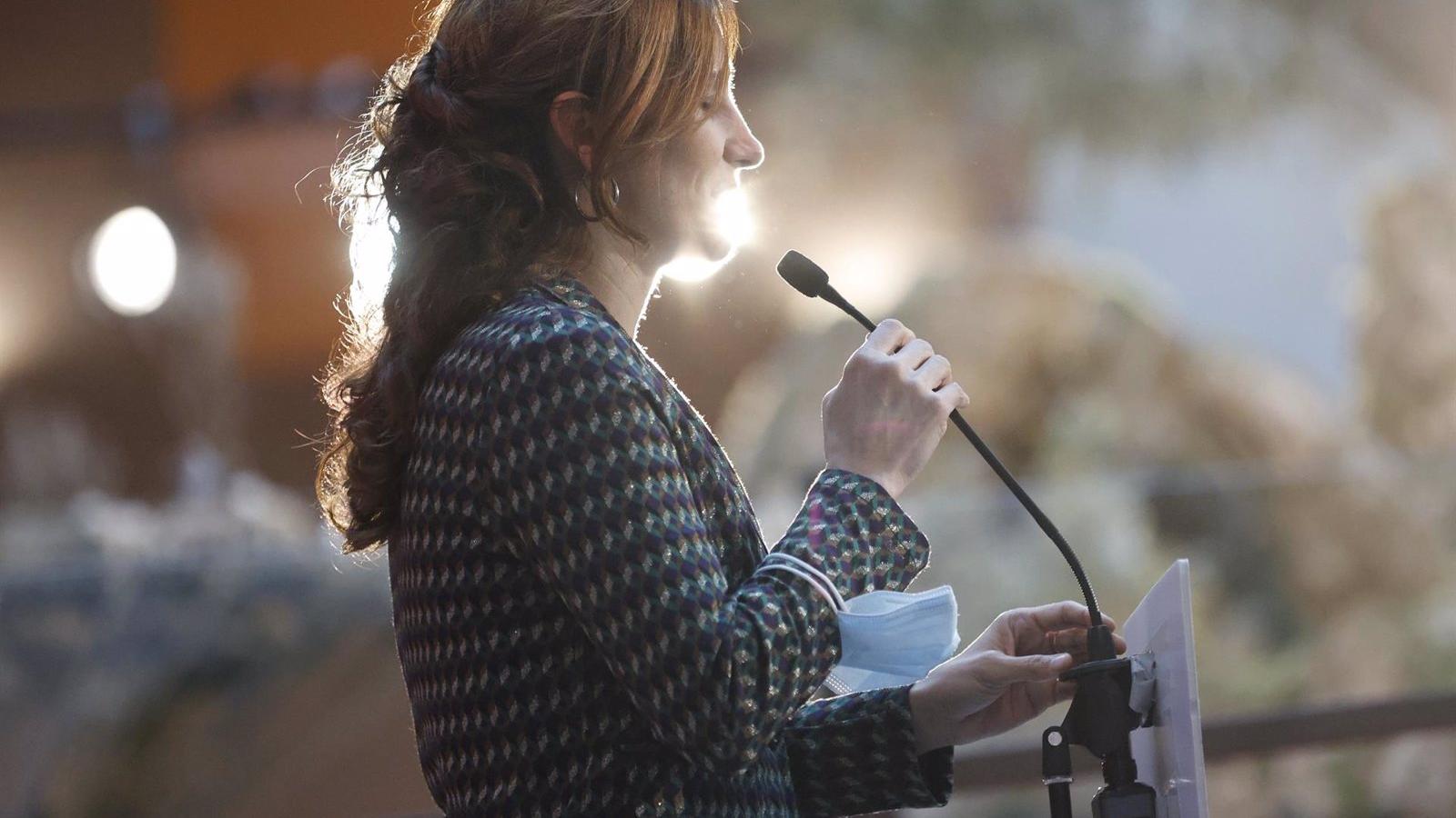 Mónica García carga contra los "concejales tránsfugas" que harán "flaco favor" apoyando la ordenanza de las terrazas