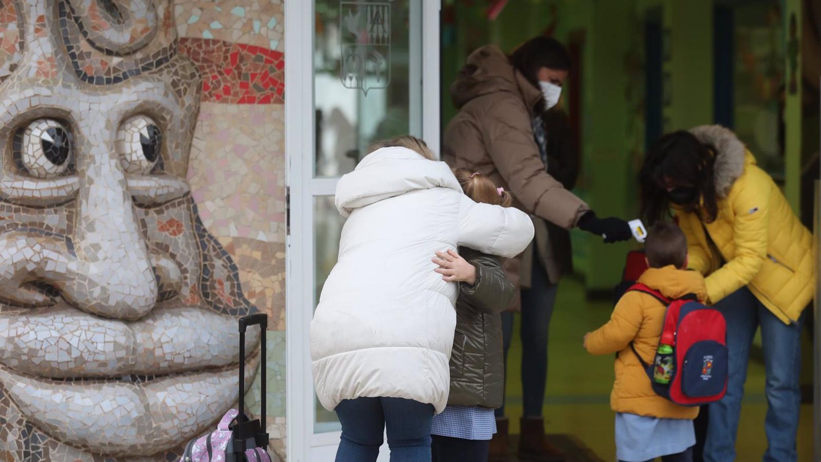 La comunidad educativa pide "agilidad" en la sustitución y vacunación de profesores