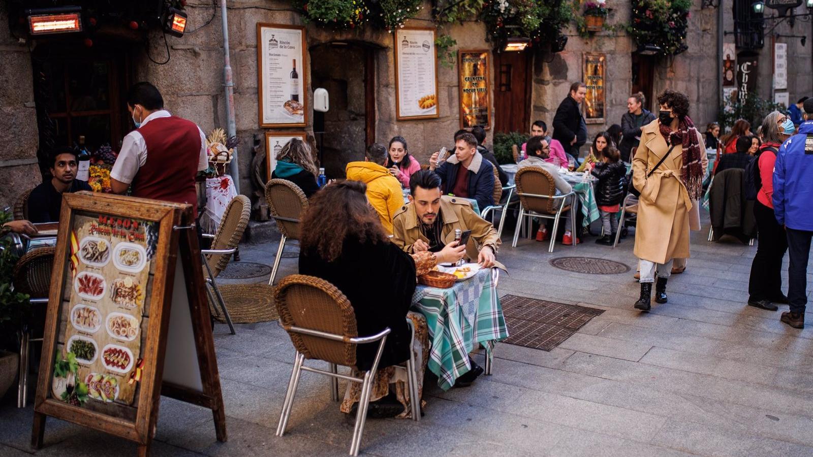 Villacís dice que las terrazas que generan molestias a los vecinos están en "muy pocos puntos"