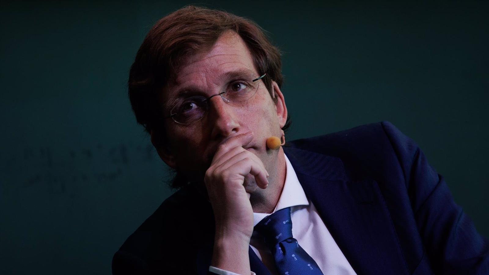 Martínez-Almeida reta a Cubero a "tener valentía" de admitir que lo ha insultado "voluntariamente": "Estos políticos, sobran"