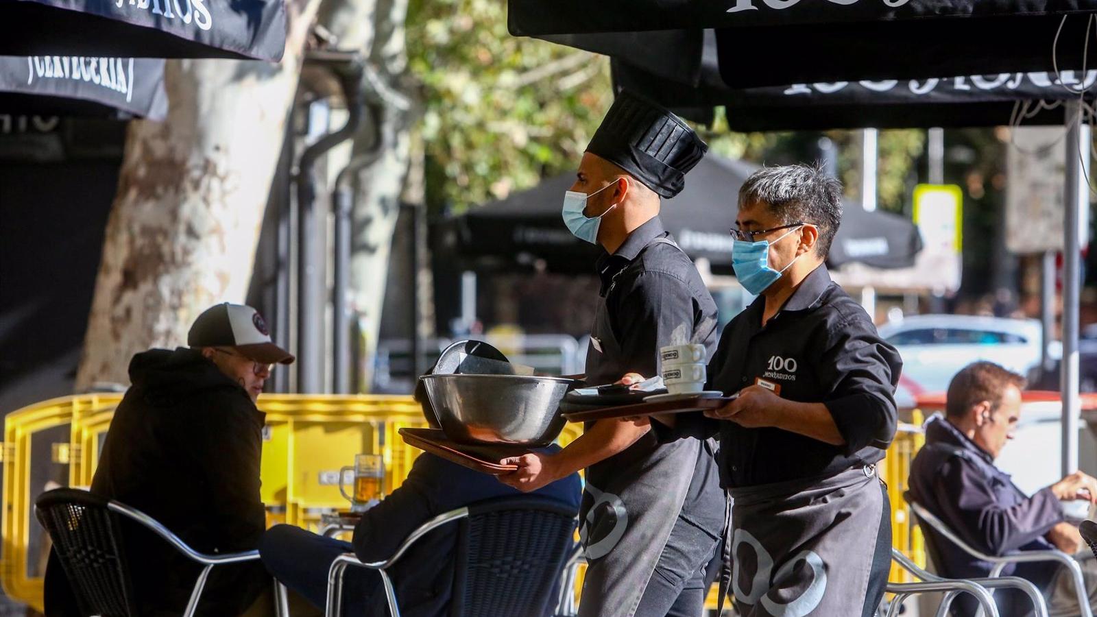 Las ventas del sector servicios en la Comunidad crecen un 25,6% en noviembre con un alza del 3,7% en el empleo
